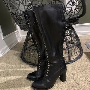 Charles David size 9